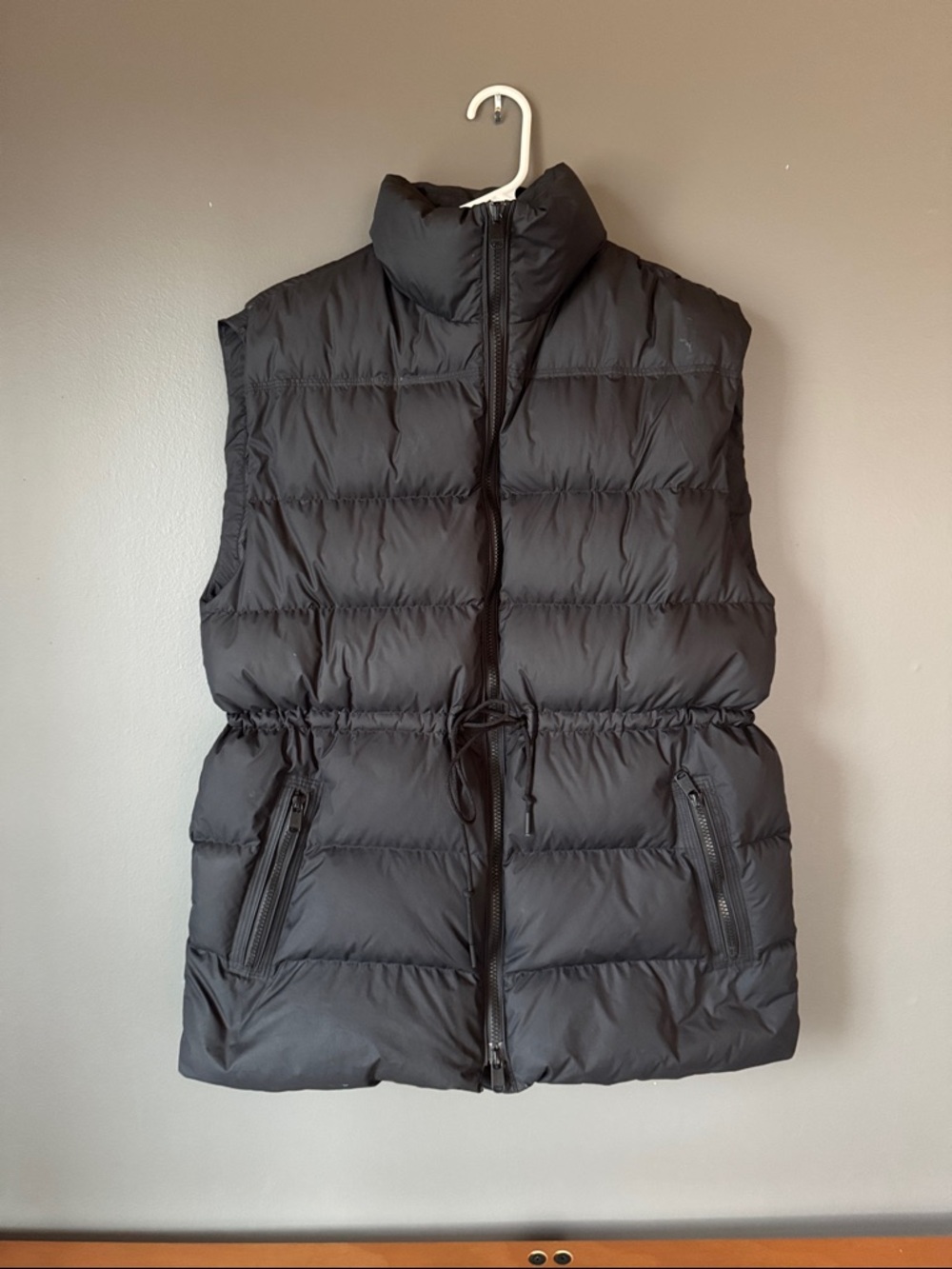 Athleta Black Quilted Puffer Vest with Drawcord Waist